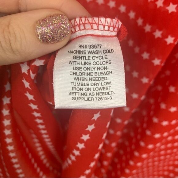 Liz Claiborne red sleeveless collar shirt w stars - Picture 6 of 7